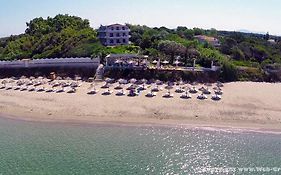Alonaki Beach